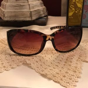 Tortoise sunglasses for ages 14 & up